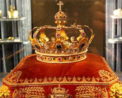 munich treasury residenz bavaria crown jewels