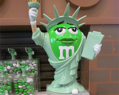 m & m candy statue liberty
