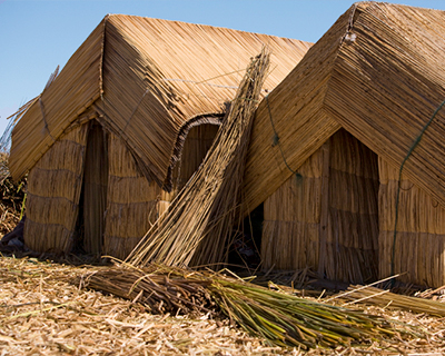 floating islands reed houses lake titicaca