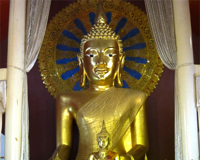  thailand golden buddha wat phra singh chiang mai thailand